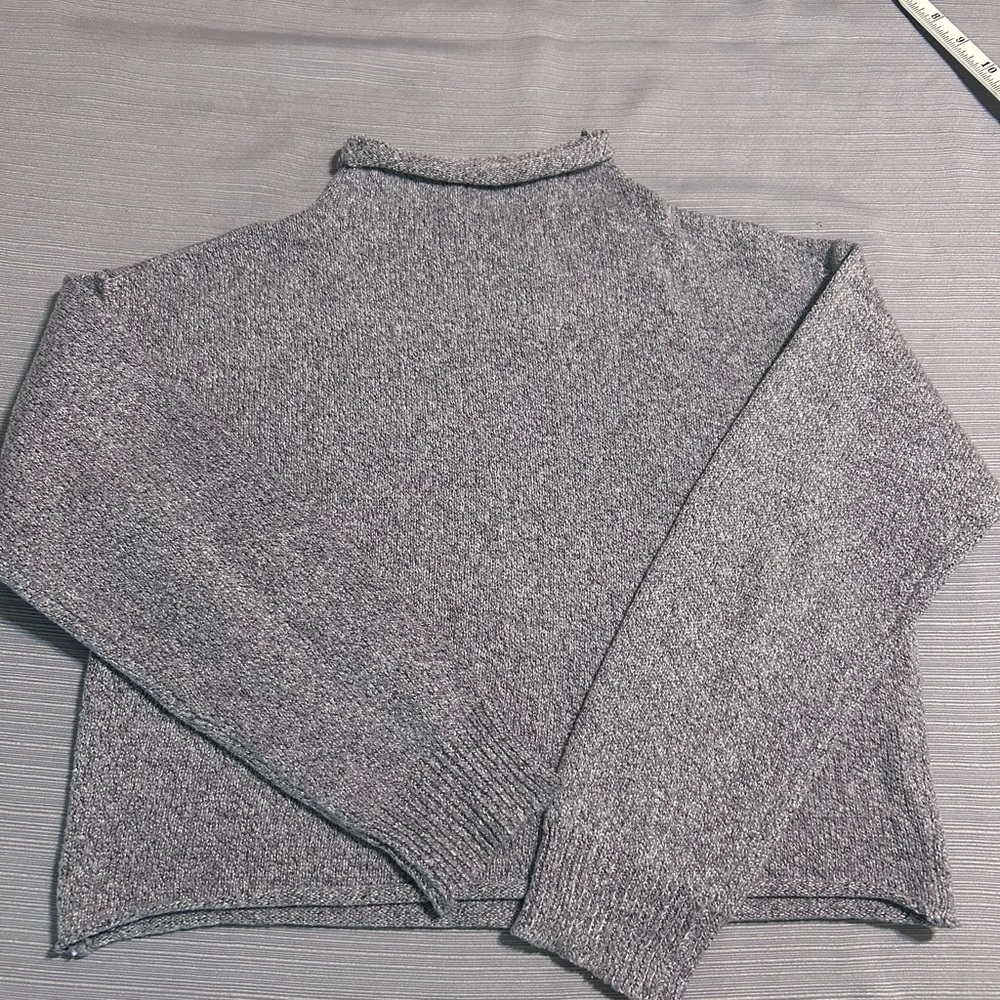 debut Heather Gray Mock Neck Pullover Sweater